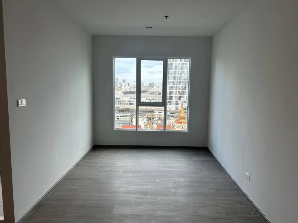 For sale: Regent Home Bangna, ready-to-move-in unit, fully furnished, high floor. Book now!