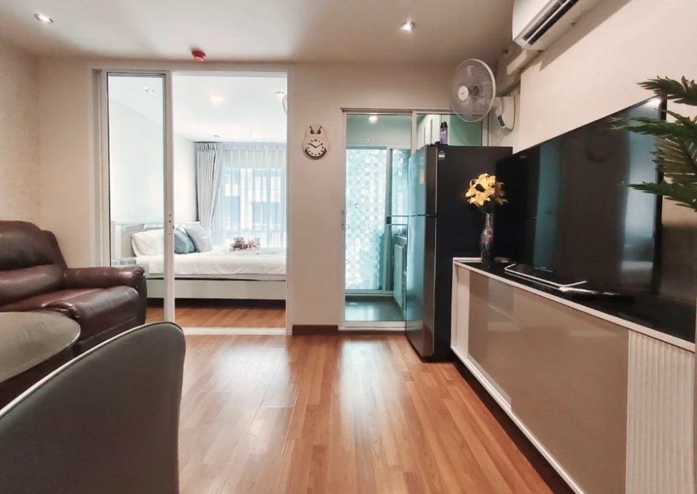 For sale: Regent Home Sukhumvit 81. Direct pool view, peaceful, decorated as pictured. Beautiful and exactly as shown. A must-have!