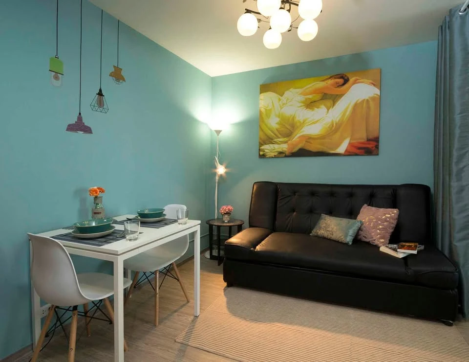 For sale: Regent Home Sukhumvit 97/1. Very good room proportions. Separate kitchen on balcony. Young people building themselves up..comfortable living