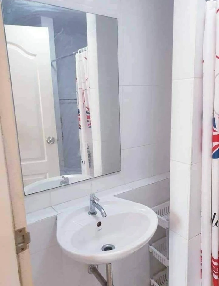 For sale: Lipp Ramkhamhaeng 43/1, decorated with beautiful, sweet wallpaper, swimming pool view, very livable, must reserve now.