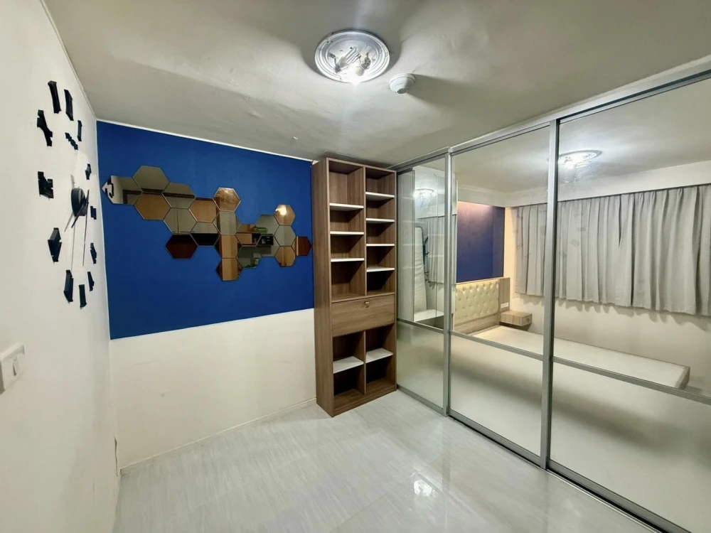 For sale: Lumpini Condo Town Chonburi - Sukhumvit, 1 bedroom, 1 bathroom. Coordinated interior design, great location. Book now!