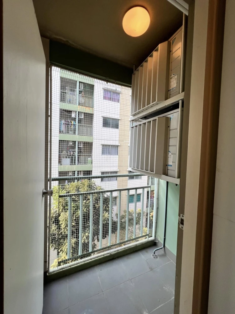 For sale: Lumpini Condo Town, Chonburi - Sukhumvit, 5th floor, fully furnished, nice to live in, reserve now.