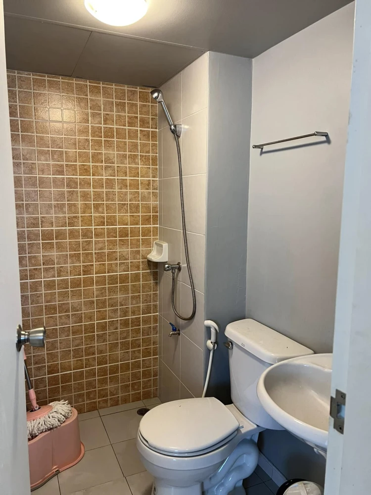 For sale: Lumpini Condo Town, Chonburi - Sukhumvit, 5th floor, fully furnished, nice to live in, reserve now.
