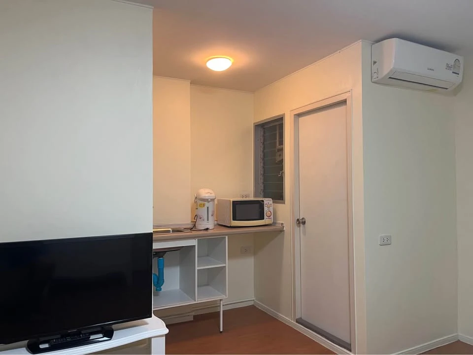 For sale: Lumpini Condo Town Chonburi-Sukhumvit. Ready to move in. Fully furnished. Hurry and reserve now. Don't miss out!