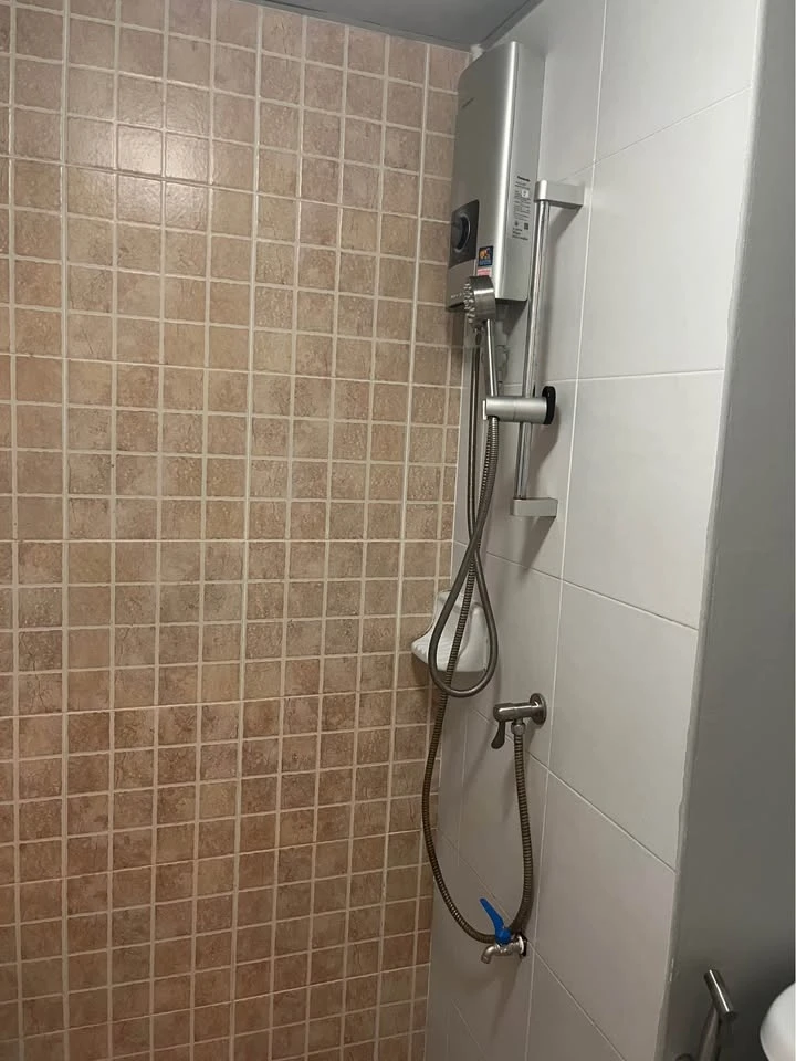 For sale: Lumpini Condo Town Chonburi-Sukhumvit. Ready to move in. Fully furnished. Hurry and reserve now. Don't miss out!
