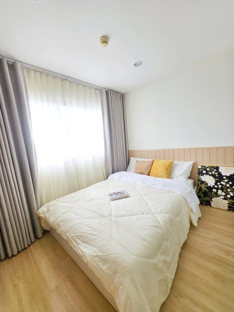 For sale: Lumpini Condo Town NIDA-Seri Thai. Nicely decorated and stylish unit, very livable. Just bring your suitcase and move in!
