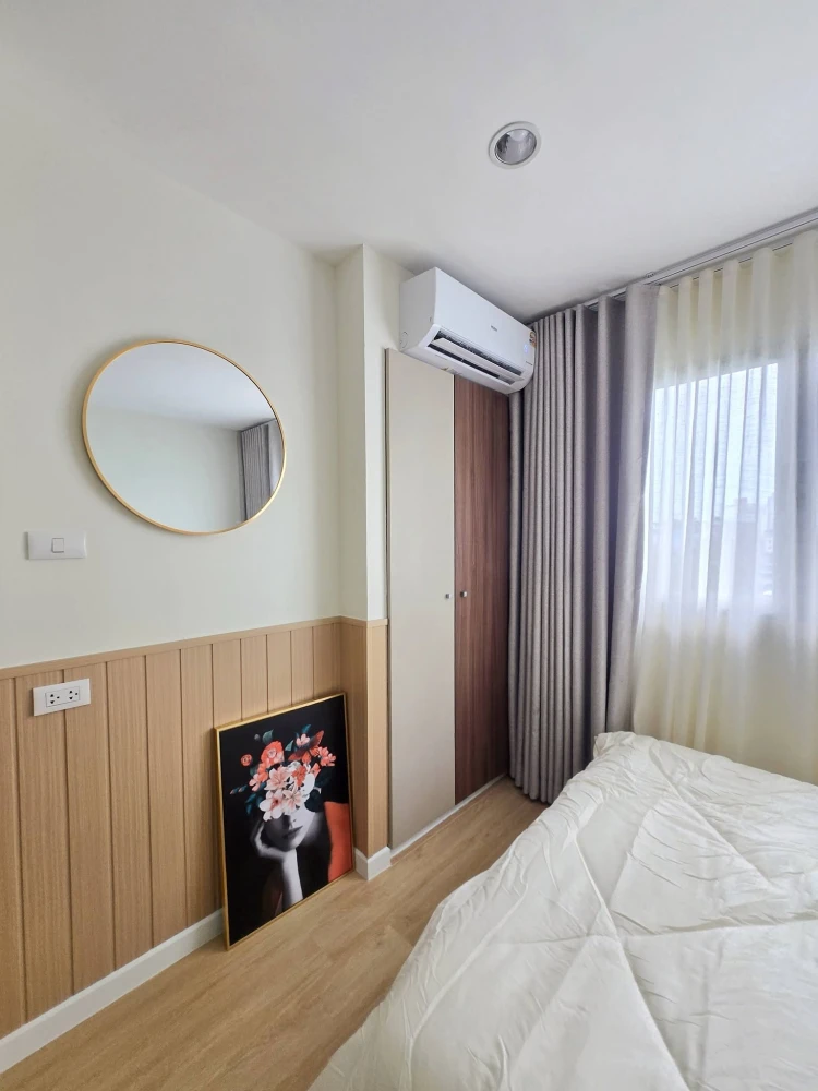 For sale: Lumpini Condo Town NIDA-Seri Thai. Nicely decorated and stylish unit, very livable. Just bring your suitcase and move in!