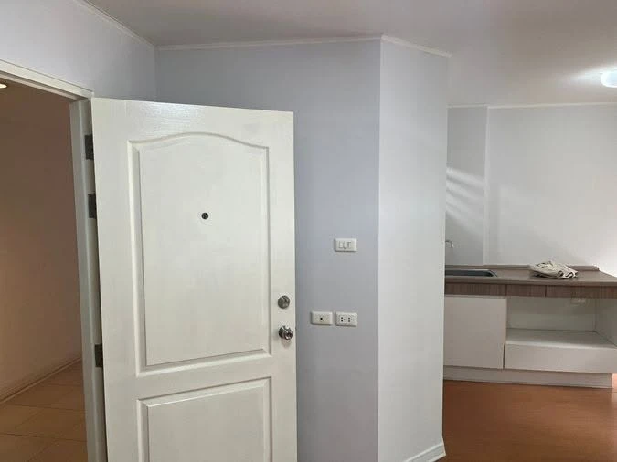 Selling Lumpini Condo Town Bang Khae - Unfurnished Unit in a Great Location with Convenient Transportation. Book Now!