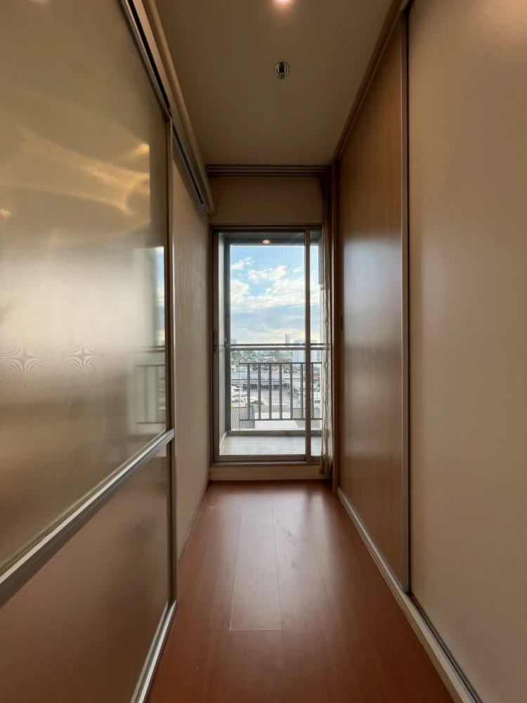 For Sale: Lumpini Condo Town Pattaya North Sukhumvit. Rare Item! Extra-large Combined Unit, 74.53 sq.m., the only one in the project! Don't miss out!