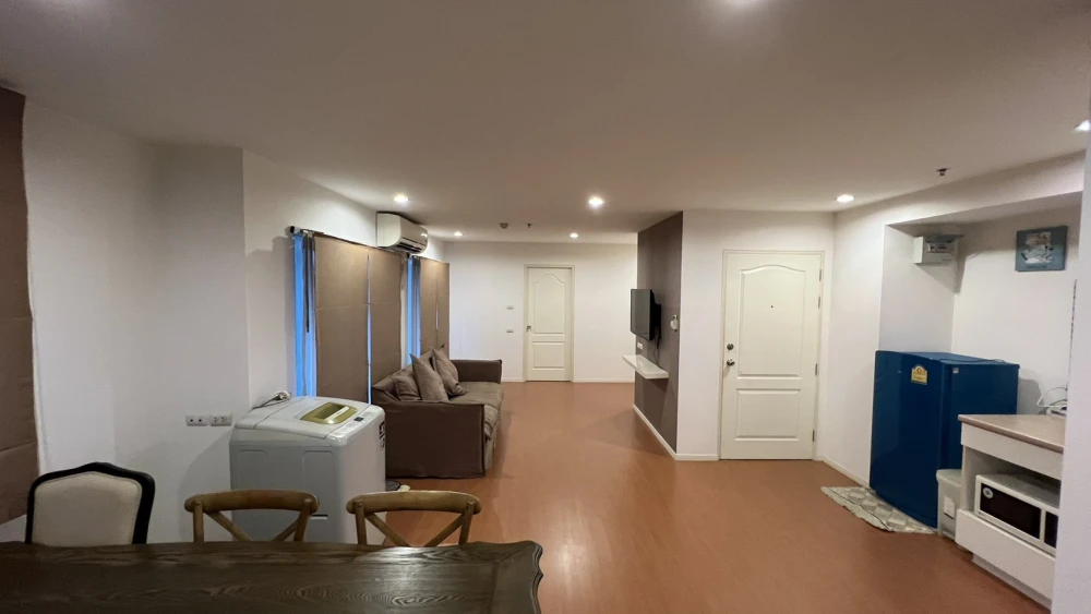 For Sale: Lumpini Condo Town Pattaya North Sukhumvit. Rare Item! Extra-large Combined Unit, 74.53 sq.m., the only one in the project! Don't miss out!