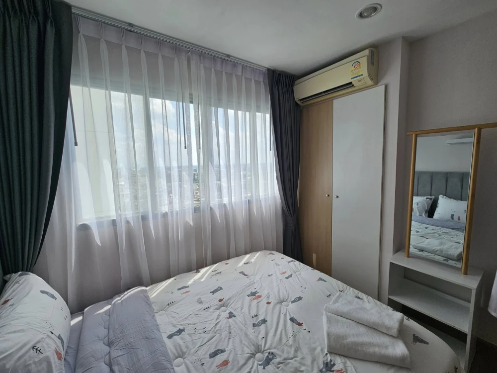 For sale: Lumpini Condo Town, North Pattaya, Sukhumvit, with balcony with pool and sea view, beautiful room, fully furnished, can you not reserve it?