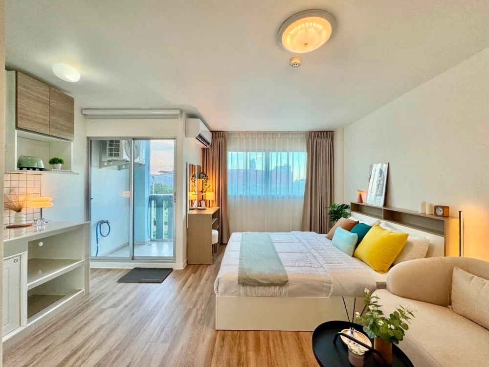 For sale: Lumpini Condo Town Rattanathibet, Building D1, 3rd floor, exterior view, fully furnished, very livable. Book now!