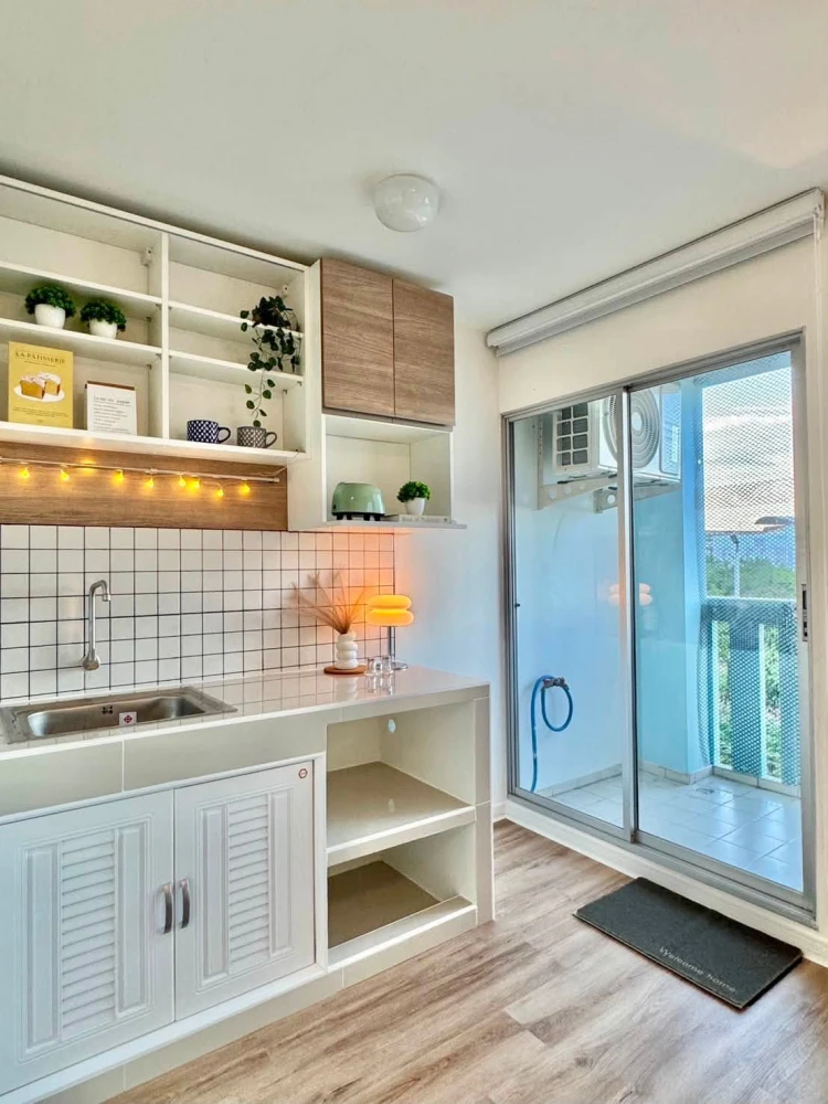 For sale: Lumpini Condo Town Rattanathibet, Building D1, 3rd floor, exterior view, fully furnished, very livable. Book now!