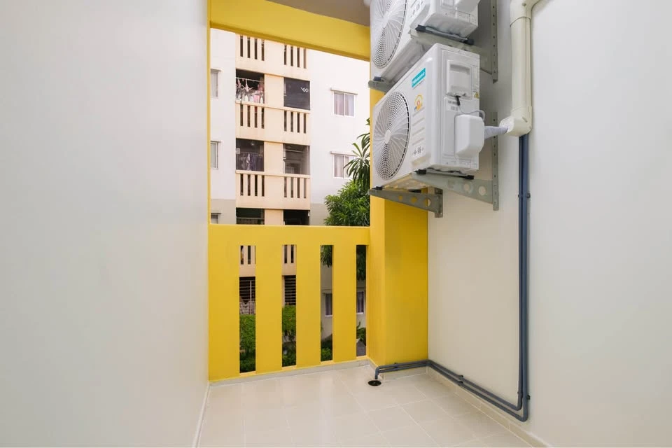 For sale: Lumpini Condo Town Rattanathibet. Don't miss this opportunity! It's rare to find a unit with a fixed price, no upfront payments required. Do