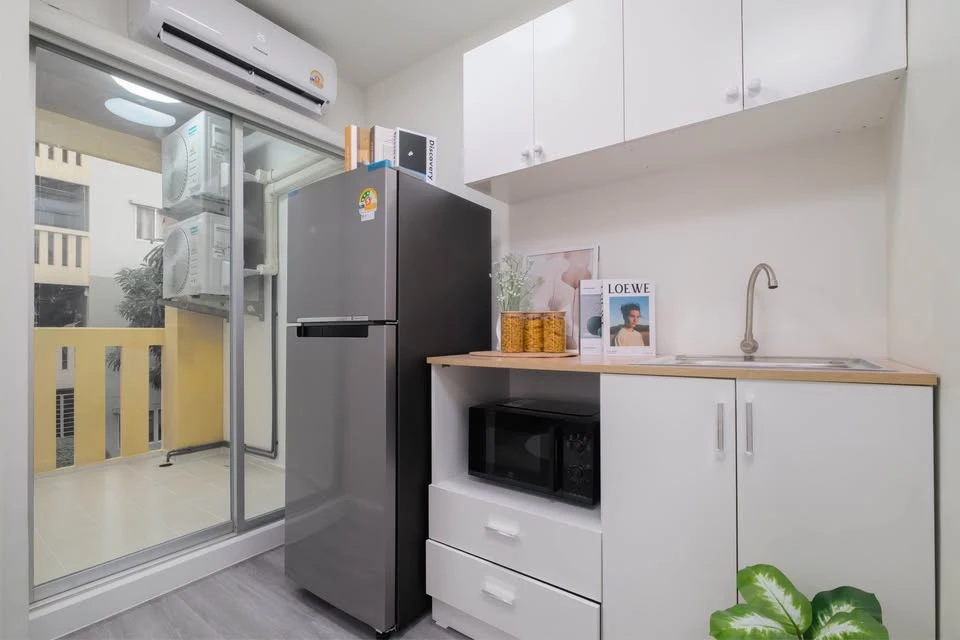 For sale: Lumpini Condo Town Rattanathibet. Don't miss this opportunity! It's rare to find a unit with a fixed price, no upfront payments required. Do