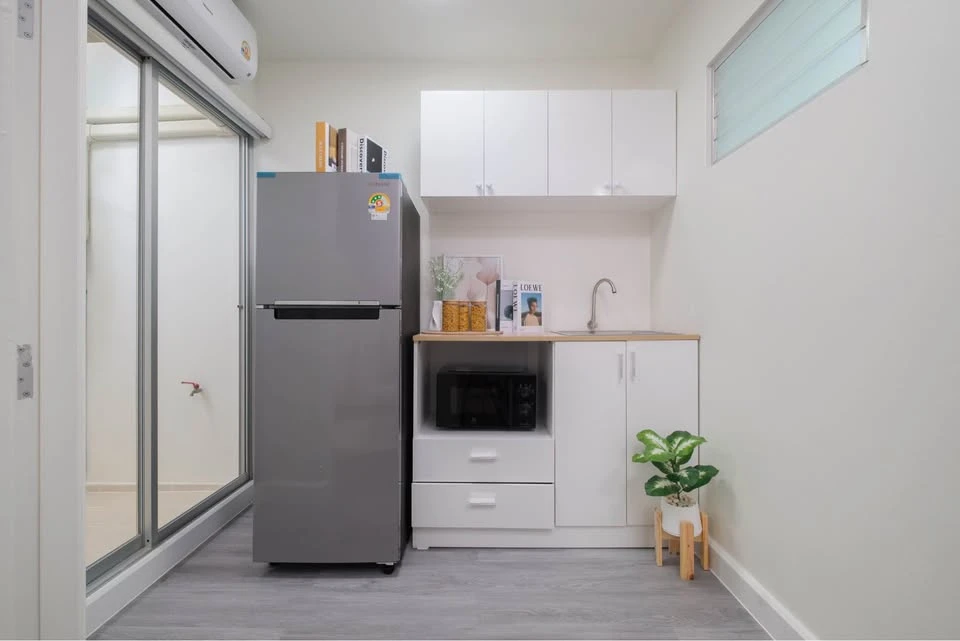 For sale: Lumpini Condo Town Rattanathibet. Don't miss this opportunity! It's rare to find a unit with a fixed price, no upfront payments required. Do