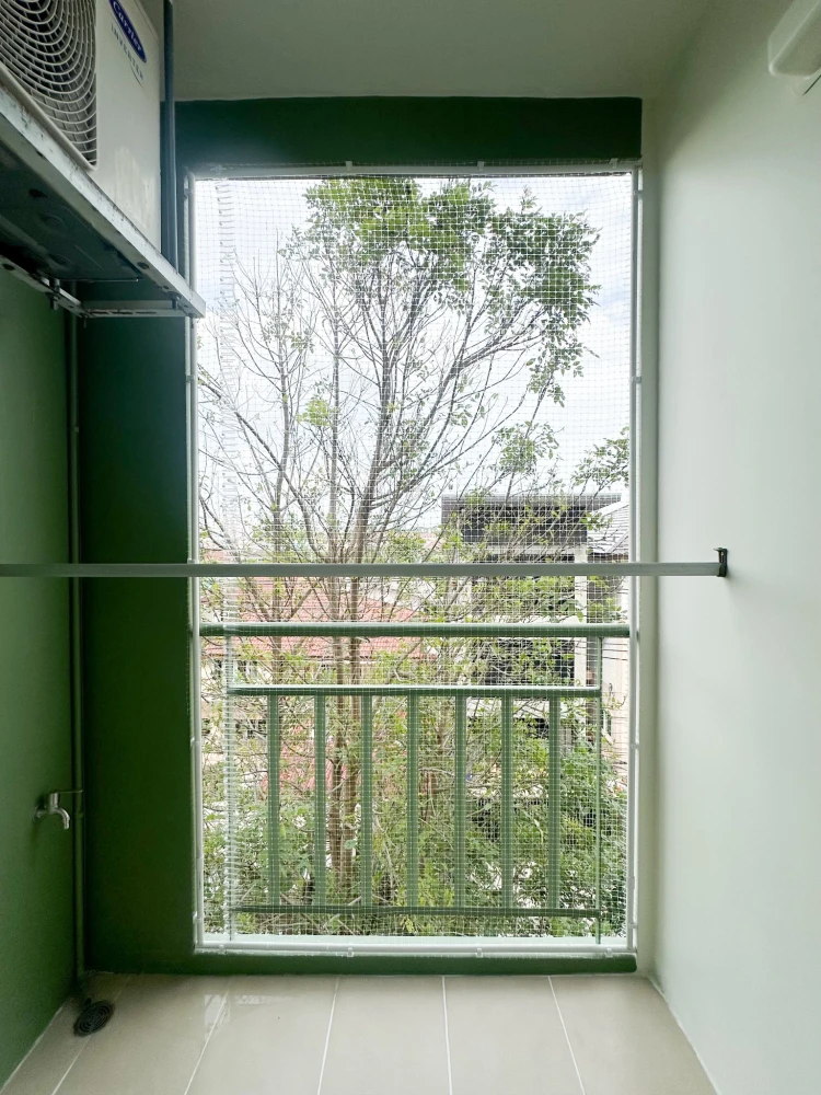 For sale: Lumpini Condo Town Ramintra - Ladprao 2. Fully furnished, SPC flooring, beautifully decorated. Don't miss out!