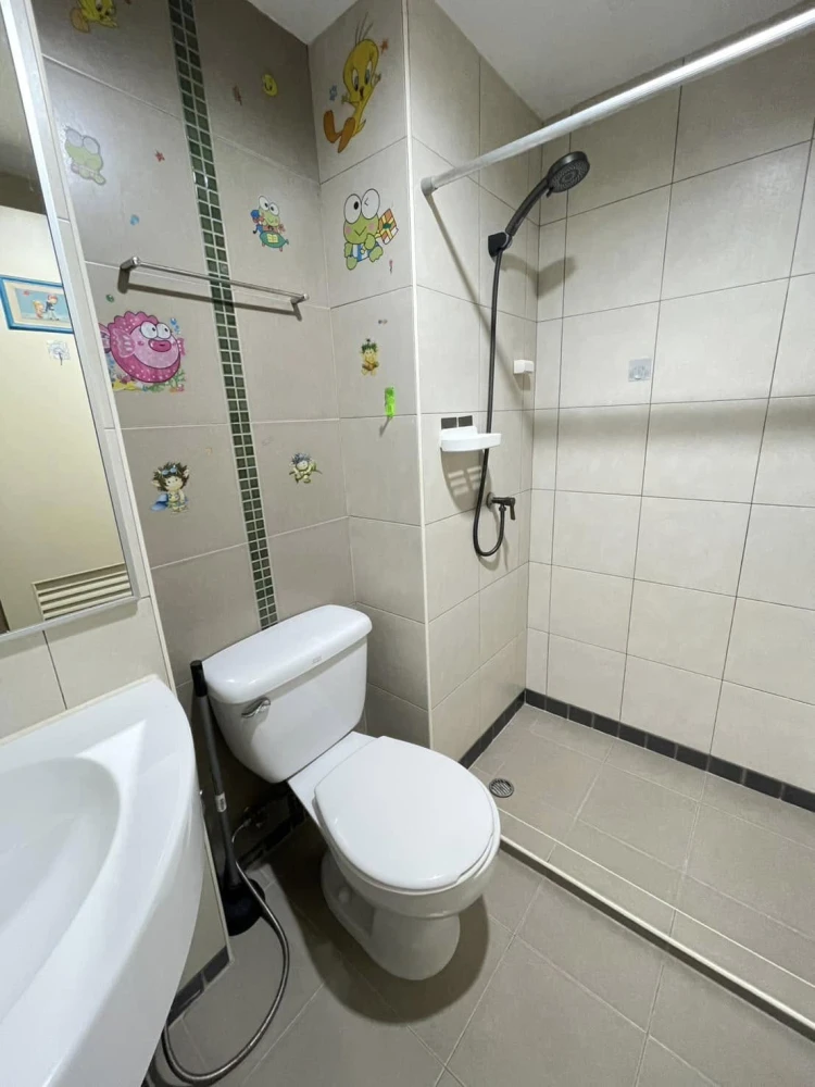 For sale: Lumpini Condo Town Ramintra-Nawamin, ready to move in, furnished, just bring your bags and move in!!