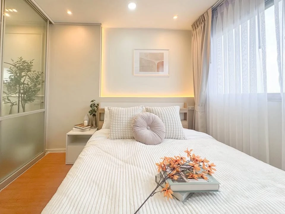 For sale: Lumpini Condo Town Ramintra-Ladprao 2. Two comfortable units, fully furnished, complete amenities. Just bring your belongings and move in!