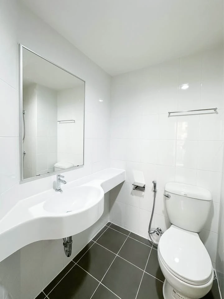 For sale: Lumpini Condo Town Ramintra-Lad Phrao, front room, fully furnished, just bring your bags+++