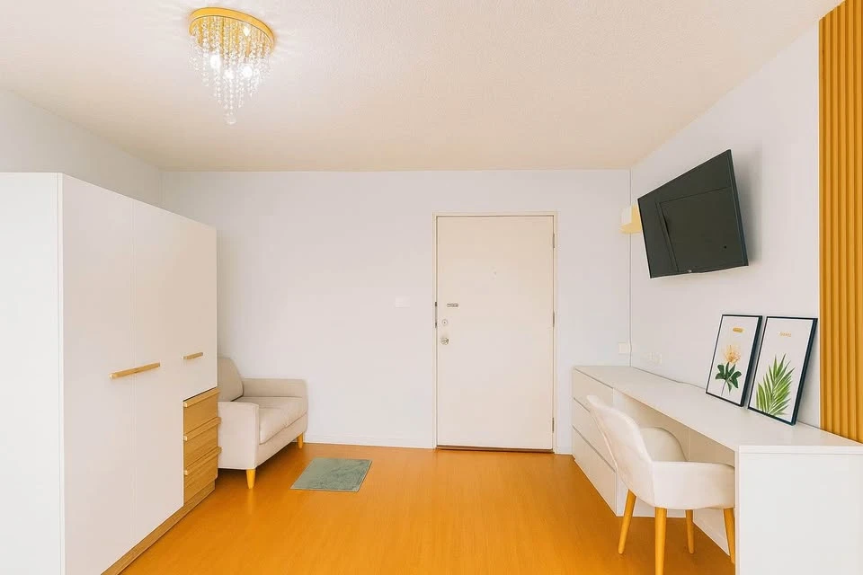 For sale: Lumpini Condo Town Romklao-Suvarnabhumi. Live there and be successful. Live there and be lucky. Live there and feel refreshed. Interested? R