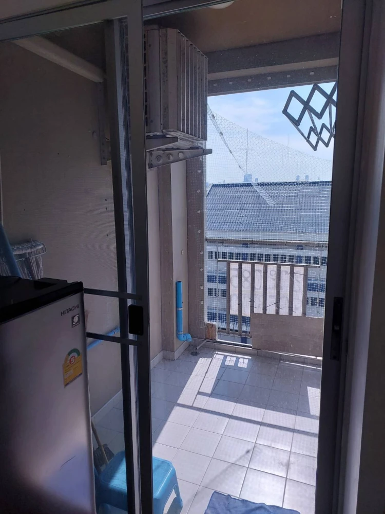 For sale or rent: Lumpini Town Bodindecha-Ramkhamhaeng, separated bedroom, 7th floor, fully furnished, very worth booking.