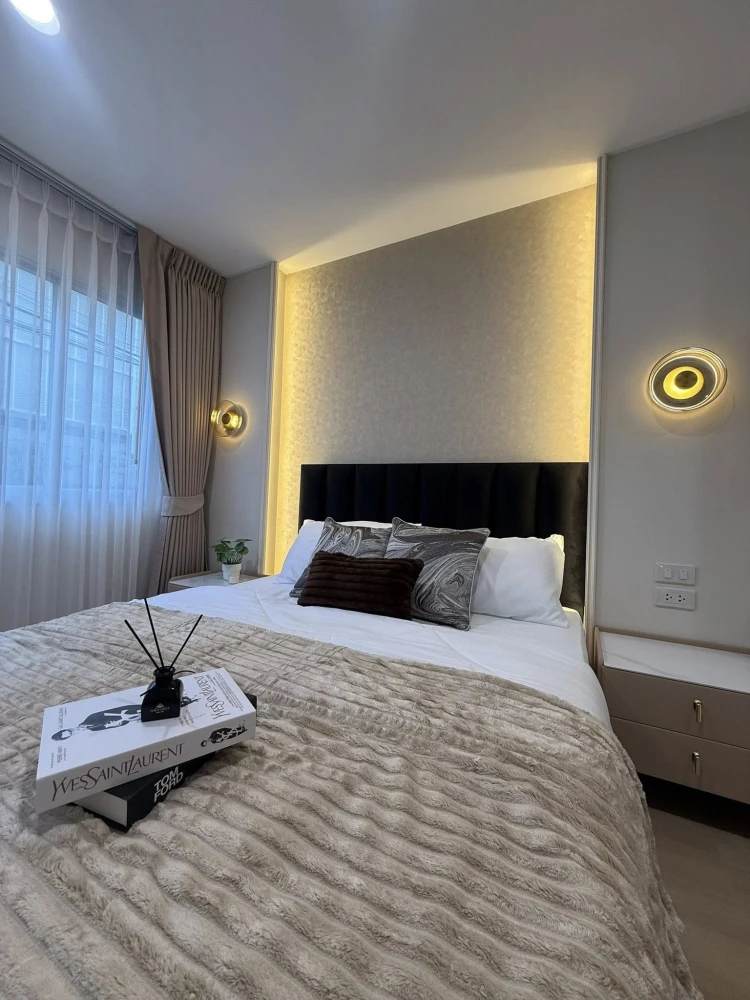 For sale: Lumpini Town Bodindecha-Ramkhamhaeng. Modern Minimalist style decoration with warm, comfortable tones. Separate bedrooms. Fully furnished, r