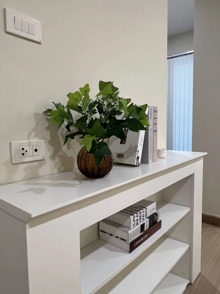 For sale: Lumpini Town Bodindecha-Ramkhamhaeng. Modern Minimalist style decoration with warm, comfortable tones. Separate bedrooms. Fully furnished, r