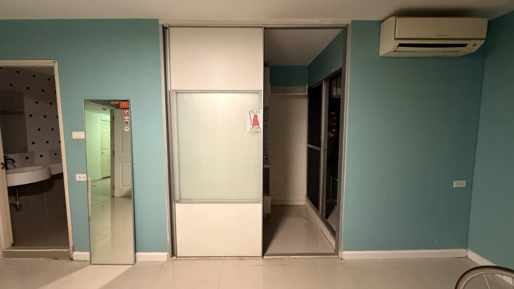 For sale: Lumpini Town Bodindecha-Ramkhamhaeng, Studio room, high-quality tile flooring, ready to move in.
