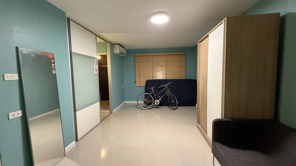 For sale: Lumpini Town Bodindecha-Ramkhamhaeng, Studio room, high-quality tile flooring, ready to move in.