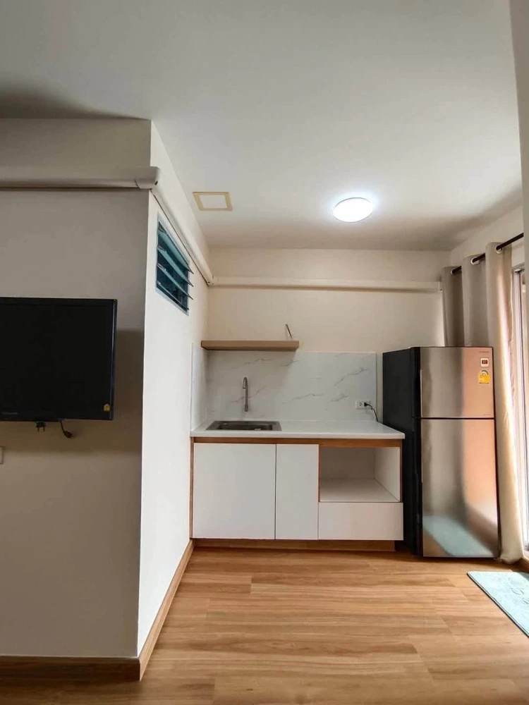 For Sale: Lumpini Town Bodindecha-Ramkhamhaeng, Building D2, 7th Floor. Fully furnished, clean, and very inviting unit—book now!