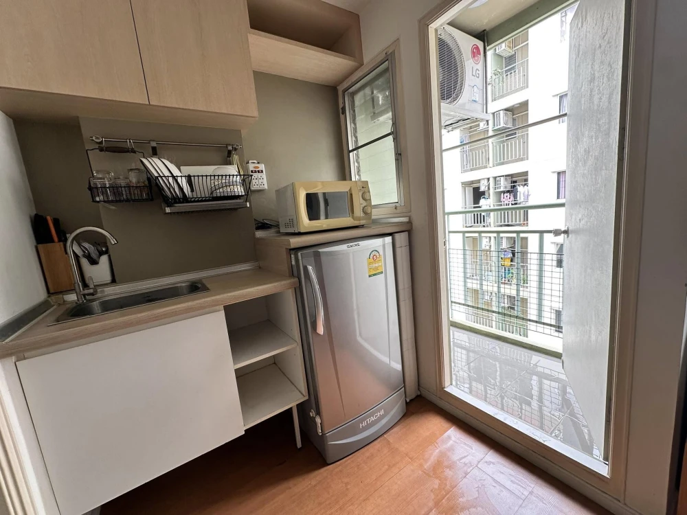 For sale: Lumpini Township Rangsit Khlong 1, Building A6, 6th floor, not far from the elevator, convenient transportation, convenient to go anywhere,