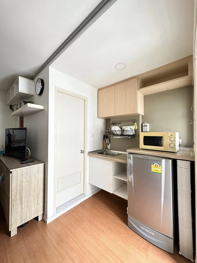 For sale: Lumpini Township Rangsit Khlong 1, Building A6, 6th floor, not far from the elevator, convenient transportation, convenient to go anywhere,