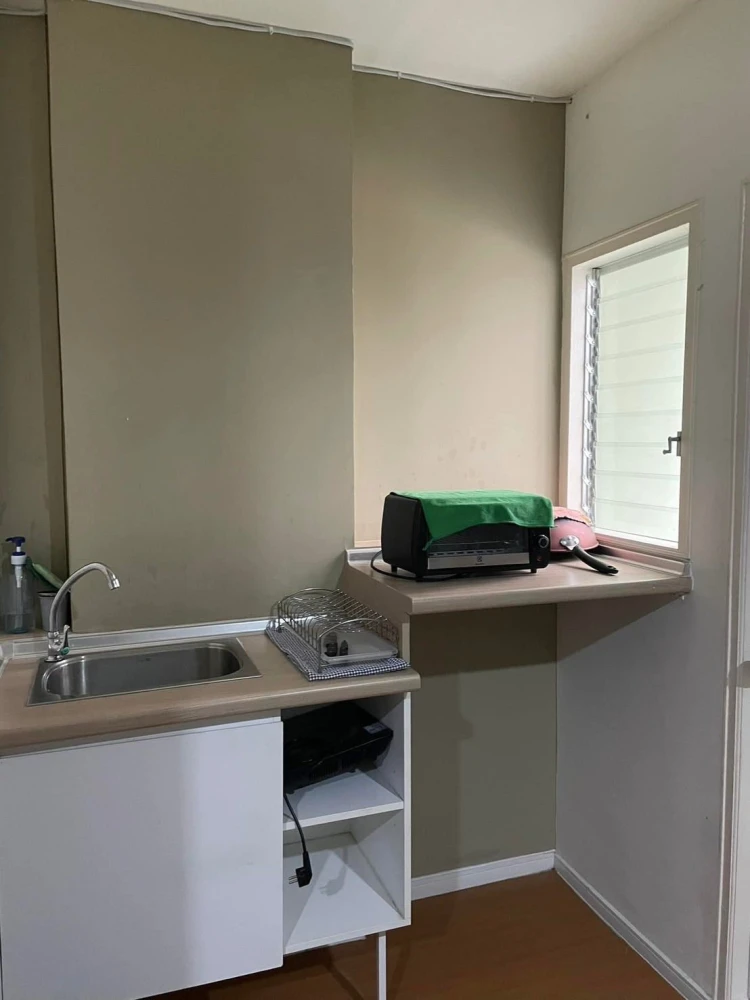 For sale: Lumpini Township Rangsit Khlong 1, studio room, Building B7, 1st floor, room in good condition, air-conditioner provided. Must reserve this