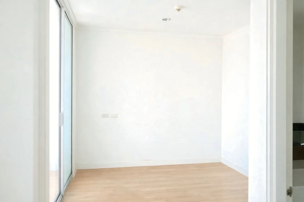 For sale: Lumpini Park Pinklao, 28 sq.m., 7th floor, unfurnished, clean, bright and airy. Book now!