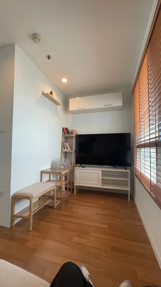 For sale: Lumpini Park Rama 9 - Ratchada, fully furnished unit, ready to move in. Book now!