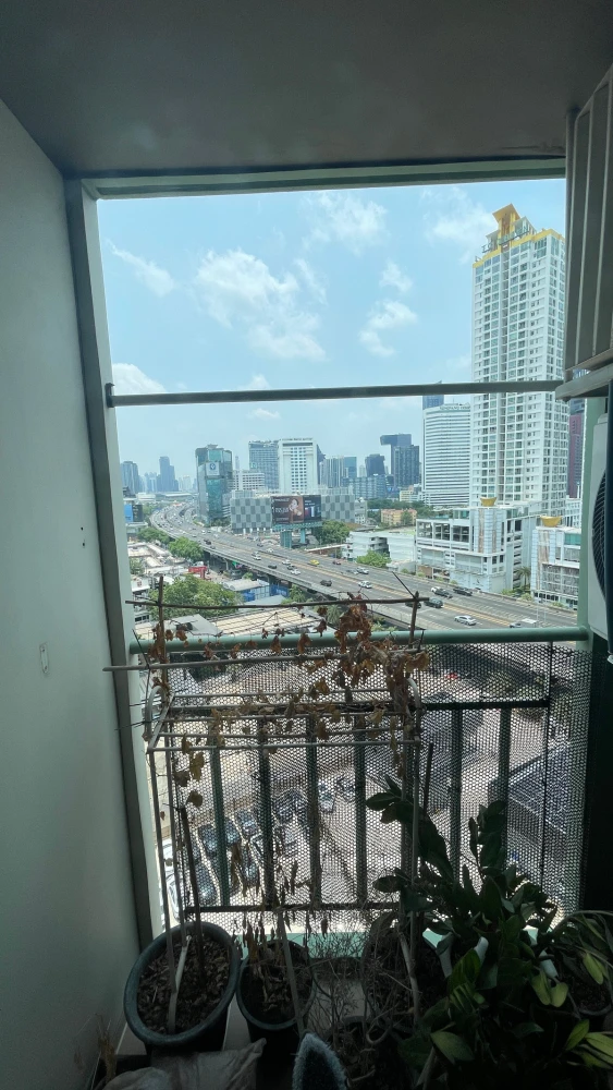 For sale: Lumpini Park Rama 9 - Ratchada, fully furnished unit, ready to move in. Book now!