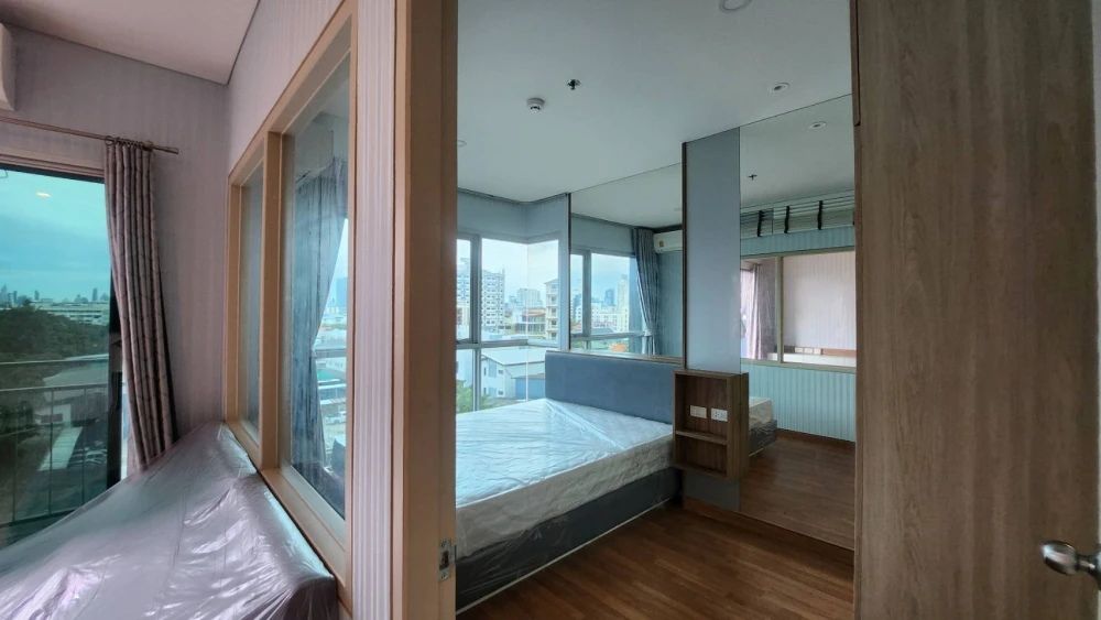 Urgent sale!! Lumpini Park Vibhavadi-Chatuchak Condo, 6th floor, garden view, beautiful room, fully furnished, ready to move in. Don't miss out!!