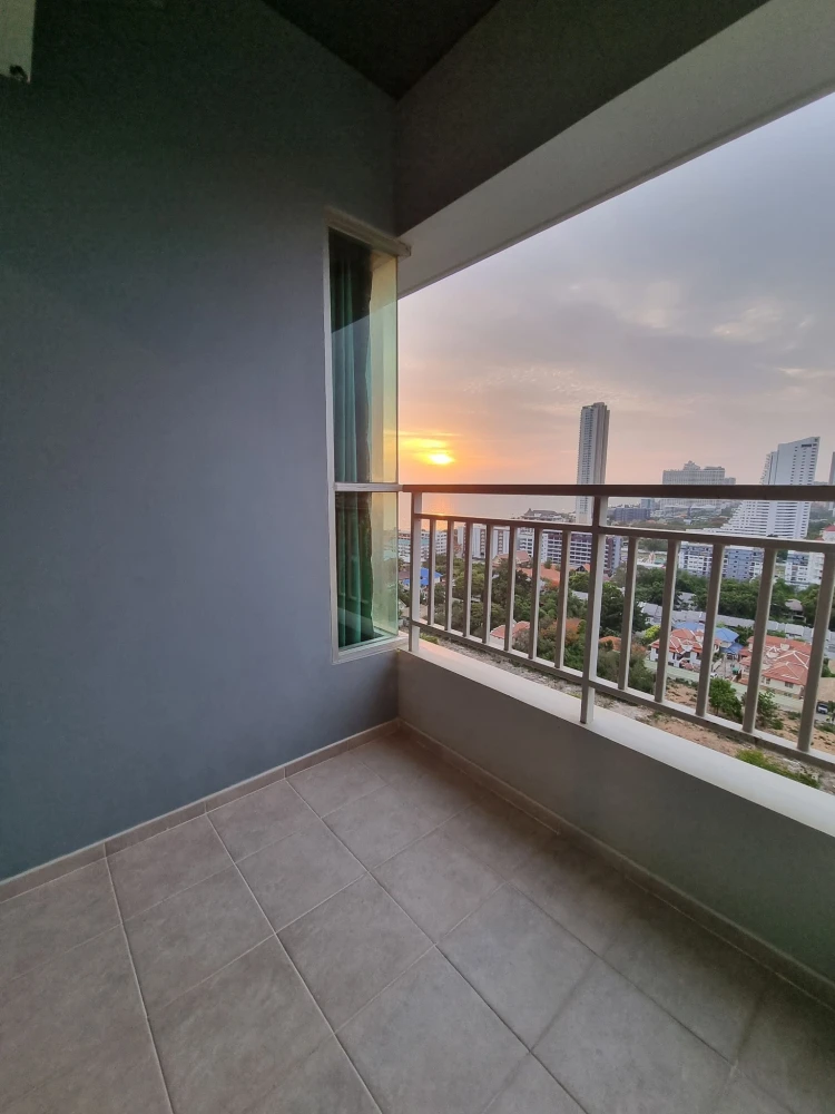 For sale: Lumpini Park Beach Jomtien (Jomtien), 18th floor, fully furnished, ready to move in, reserve now, urgently.