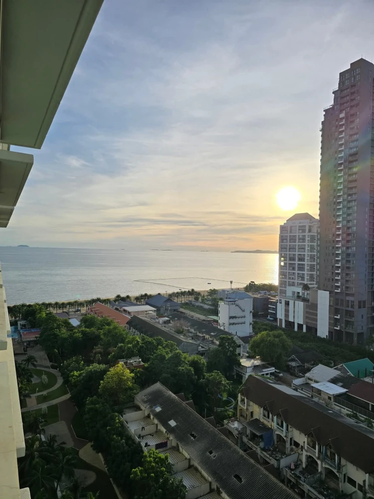 For sale: Lumpini Park Beach Jomtien, Building B, 14th floor, 2 bedrooms, 2 bathrooms, built-in decoration in a minimalist style, reserve now.