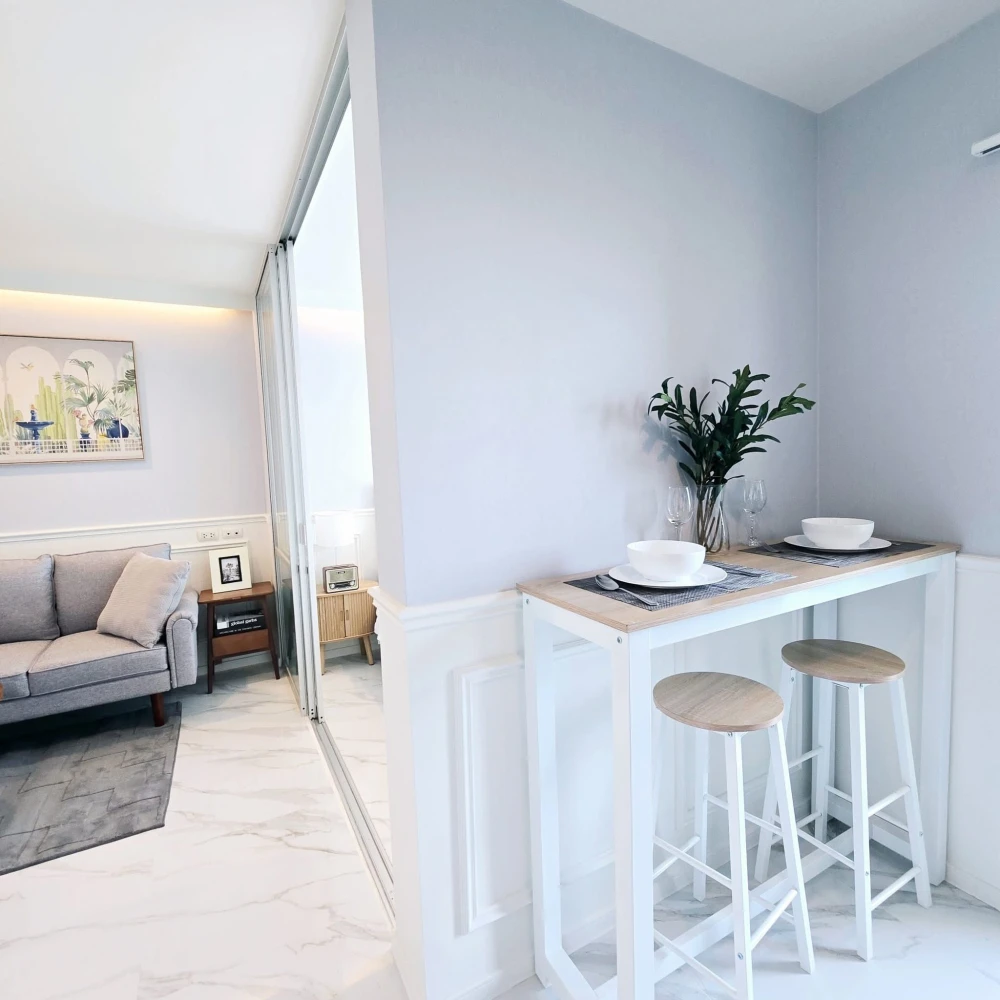 For sale: Lumpini Park Beach Jomtien, high floor, fully furnished, just bring your bags and move in.