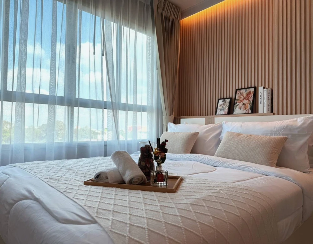 For sale: Lumpini Ville Naklua - Wongamat, Building C, 7th floor, sea view. Beautifully built-in furnishings throughout. Don't miss out!