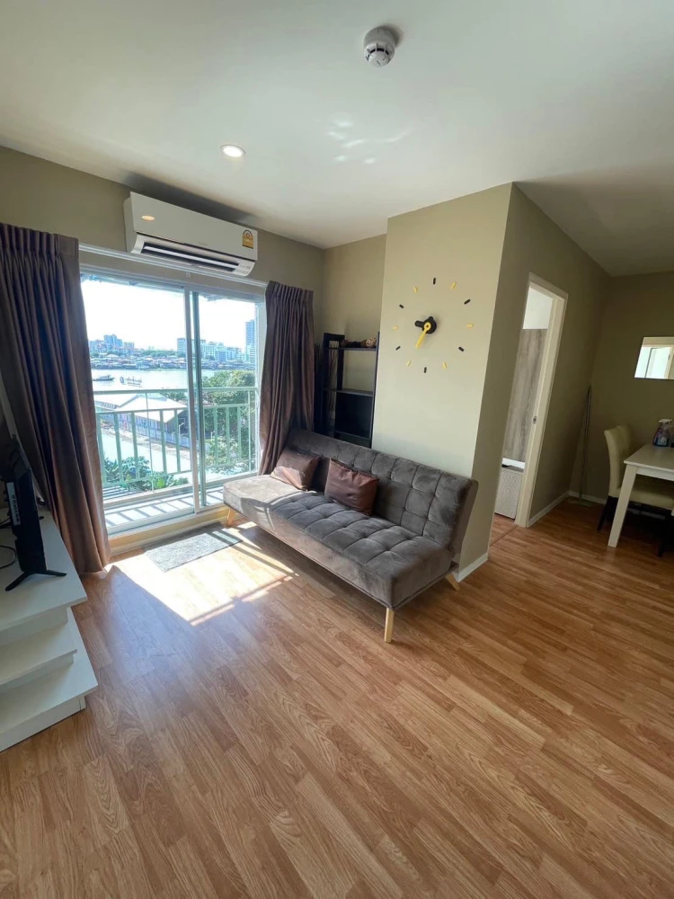 For sale: Lumpini Ville Phra Nang Klao-Riverview, with a view of the Chao Phraya River, complete with all premium furniture. Reservation required.