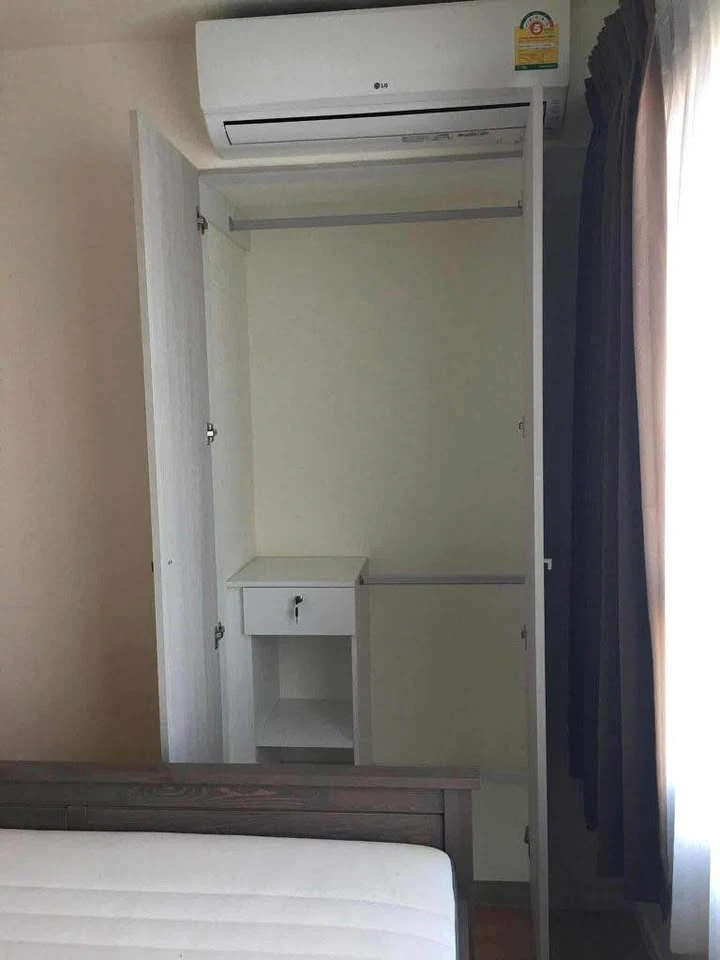 Selling a condo at Lumpini Ville Ramkhamhaeng 60/2. Includes TV, refrigerator, and all necessary appliances. Ready to move in!