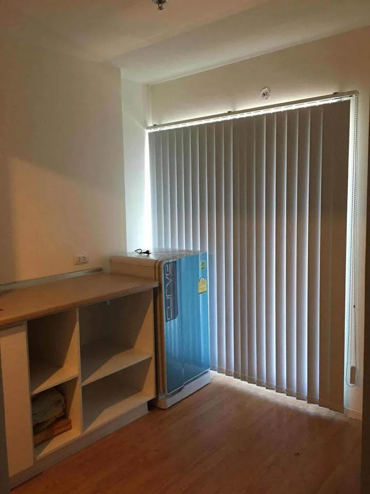 Selling a condo at Lumpini Ville Ramkhamhaeng 60/2. Includes TV, refrigerator, and all necessary appliances. Ready to move in!