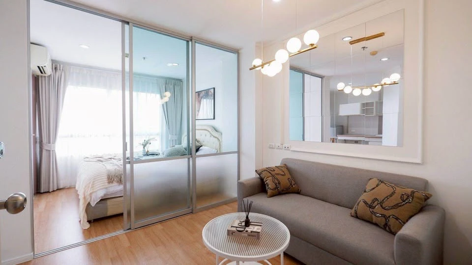 For sale: Lumpini Ville Lasalle Bearing. Lovely room decorated in clean white tones. Reserve now, don't miss out!