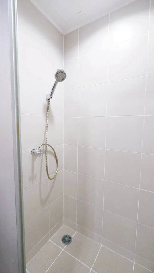 For sale: Lumpini Ville Lasalle Bearing. Lovely room decorated in clean white tones. Reserve now, don't miss out!