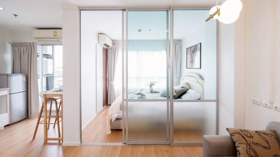 For sale: Lumpini Ville Lasalle Bearing. Lovely room decorated in clean white tones. Reserve now, don't miss out!