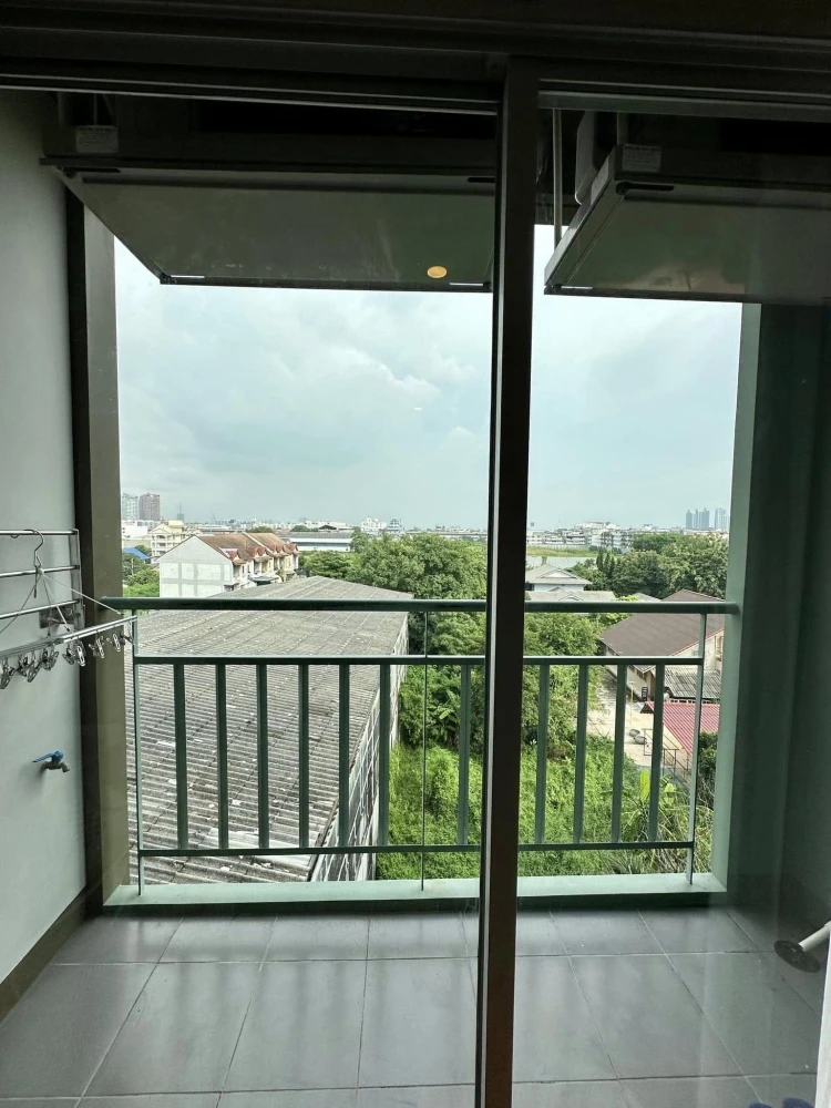 For sale: Lumpini Ville Sukhumvit 76 - Bearing Station, 2 rooms divided into sections. Fully furnished, good price, book now.