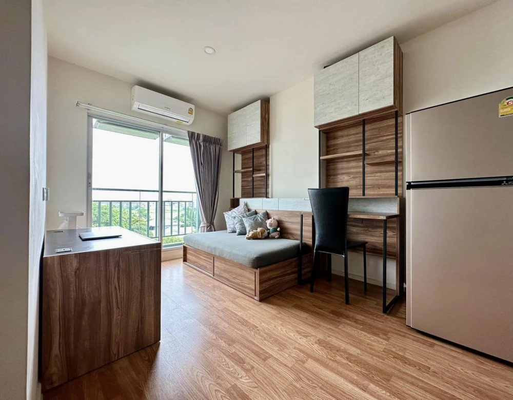 For sale: Lumpini Ville Sukhumvit 76 - Bearing Station, 2 rooms divided into sections. Fully furnished, good price, book now.